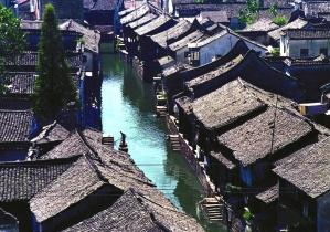为什么学历高点的人有莫名的优越感？